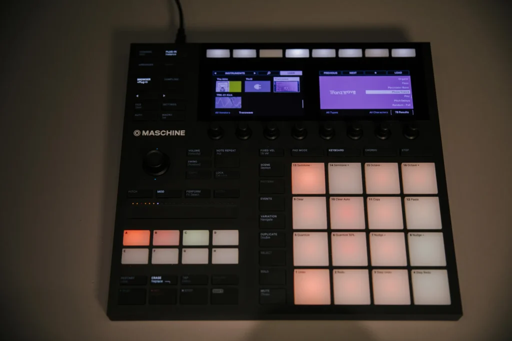 Maschine Controller with Tranzwave Interface